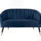 Udlejning / leje af sofa i blå velour. Elegant 2-personers loungesofa udlejes. Lejepris pr. dag kr. 1.495,-