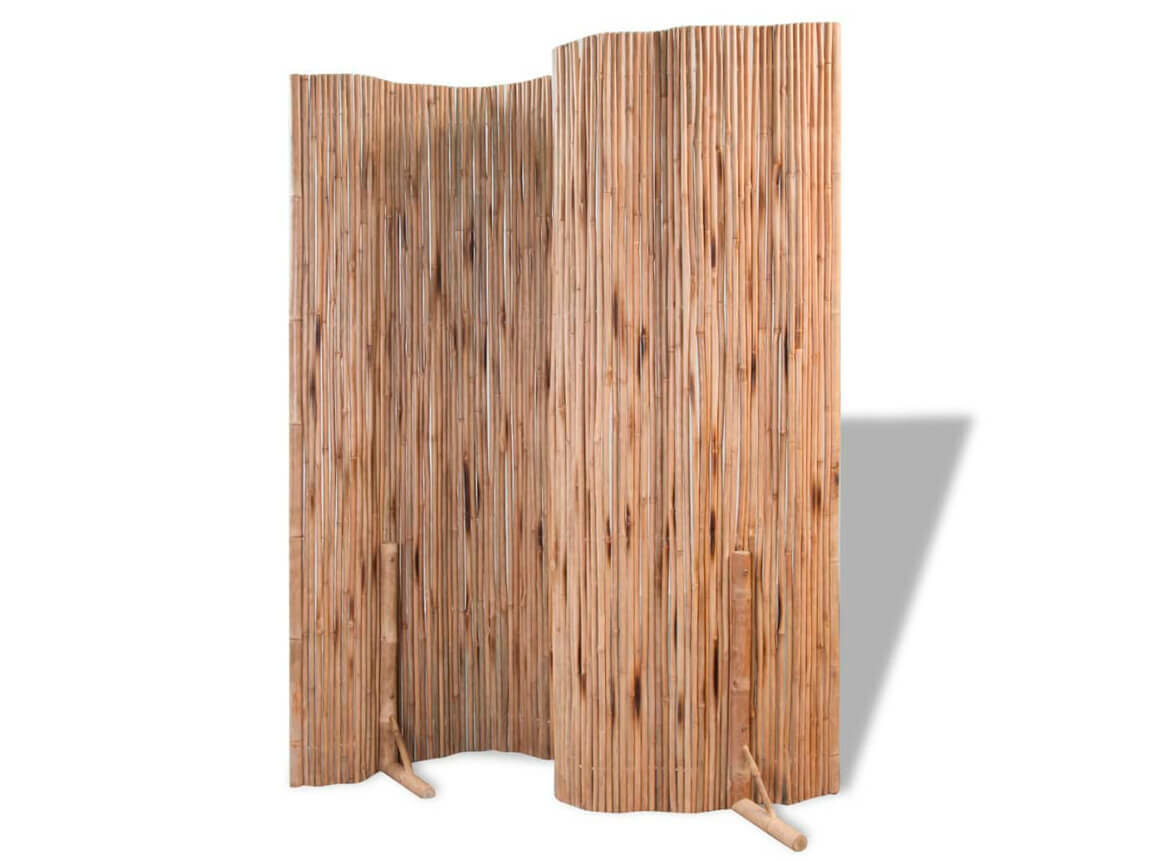 Udlejning / leje af bambus rumdeler. Super praktisk rumdeler / væg i bambus udlejes. Lejepris pr. dag kr. 775,-